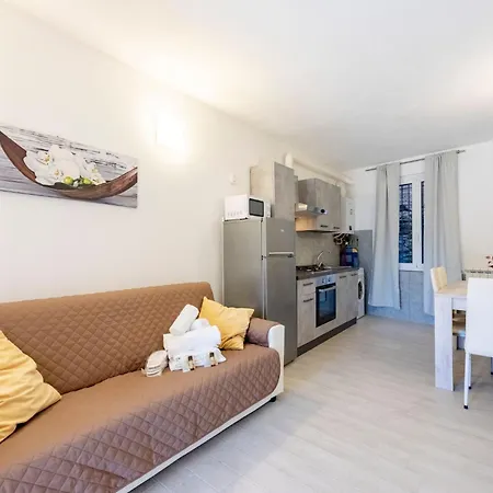 Apartment Casa Rosa Tre- 45 Quadratmeter Und Parkplatz By Interhome