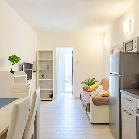 アパート Casa Rosa Tre- 45 Quadratmeter Und Parkplatz By Interhome